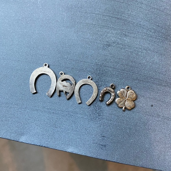 VINTAGE Sterling Silver Horseshoe Clover Wishbone Lucky Charms Luck Bracelet 925 - Picture 3 of 3